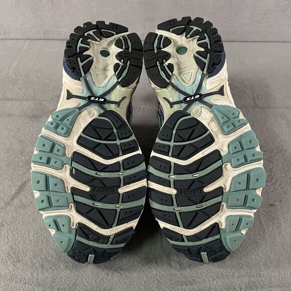 Brooks Shoes Women’s 7.5 B Adrenaline GTS 11th Edition Athletic Sneakers Silver - Picture 6 of 8